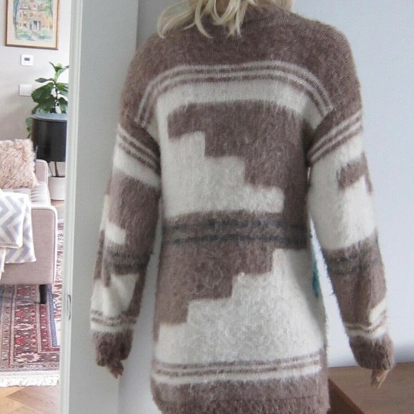 Vintage 80s figurines colourful hand knit aztec folk alpaca sweater GUC - Picture 2 of 14